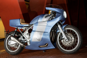 Kawasaki Zephyr 1100 Custom