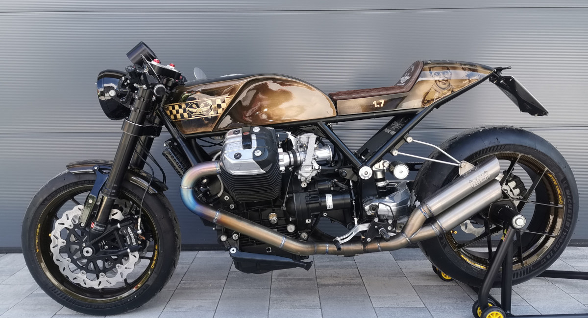 Moto Guzzi 1700