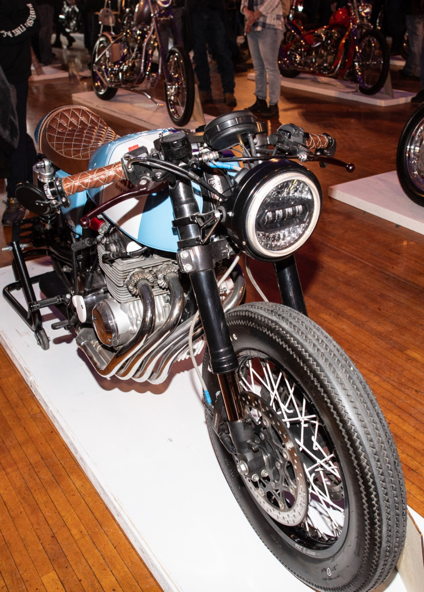 CB400F Cafe Racer