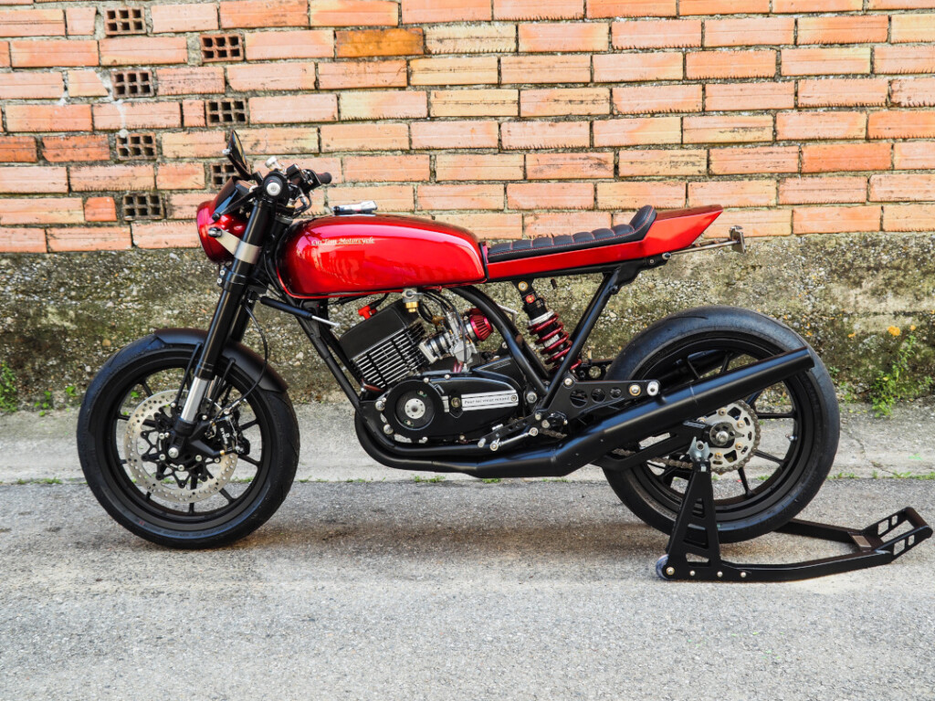 Yamaha RD350 Custom