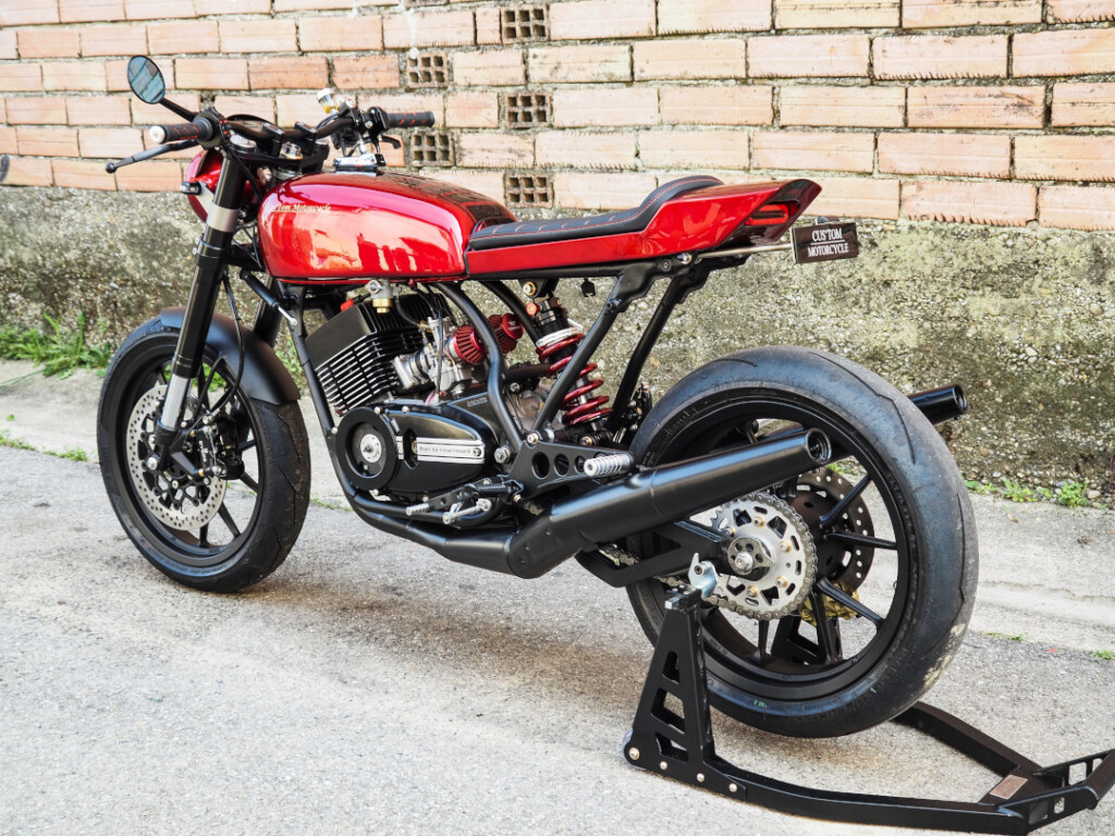 Yamaha RD350 Custom