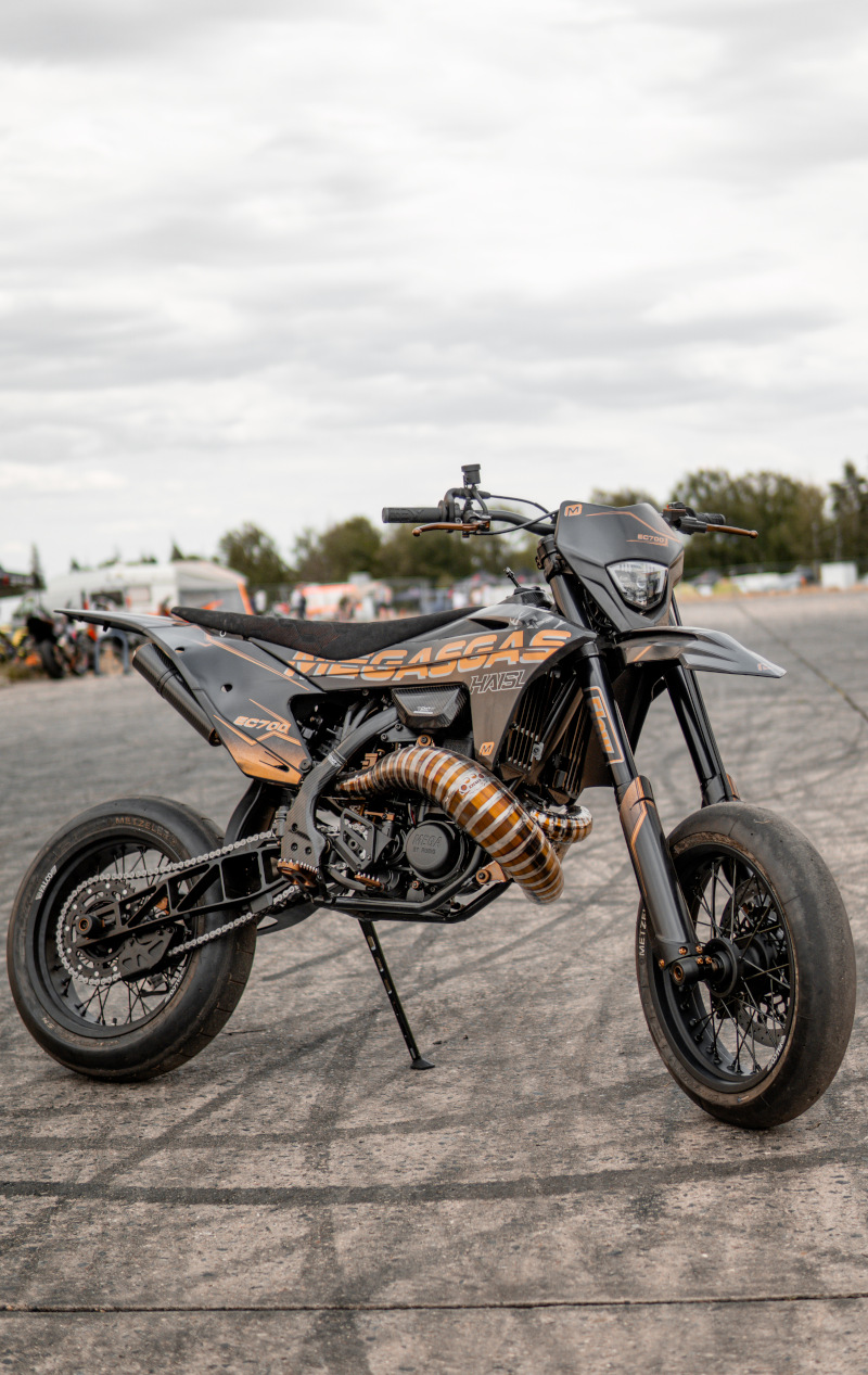 MEGASGAS: 700cc Two-Stroke Supermoto! – BikeBound