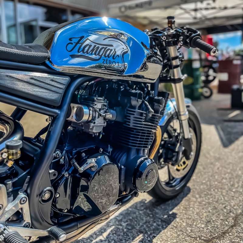 Kawasaki ZR7 Cafe Racer