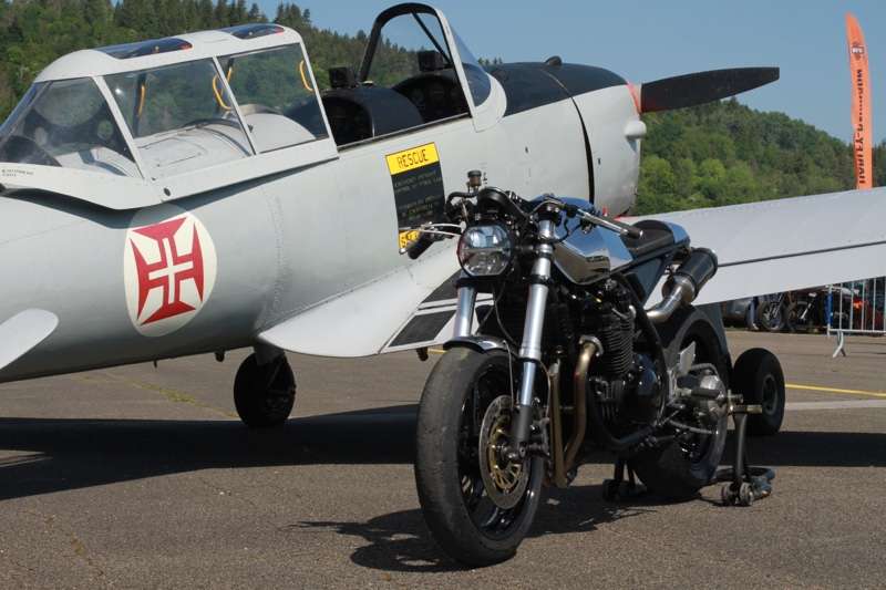 Kawasaki ZR7 Cafe Racer