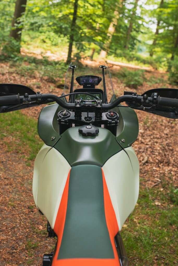 Suzuki DR650 All Road Scrambler