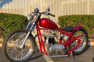 Preunit Triumph Bobber