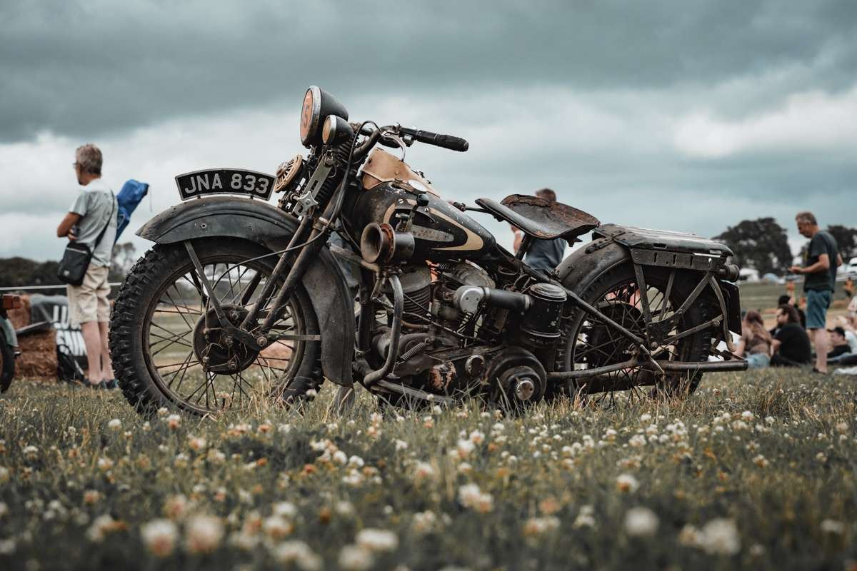 Malle Miler: 1942 Harley-Davidson WLC – BikeBound