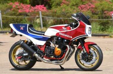 Honda CB1100R Restomod