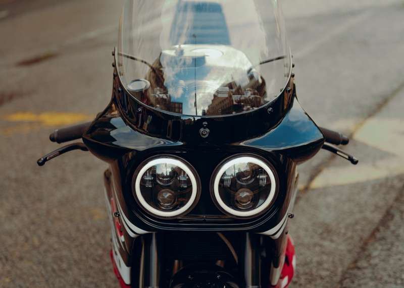 Suzuki GSX-R1100 Restomod Custom