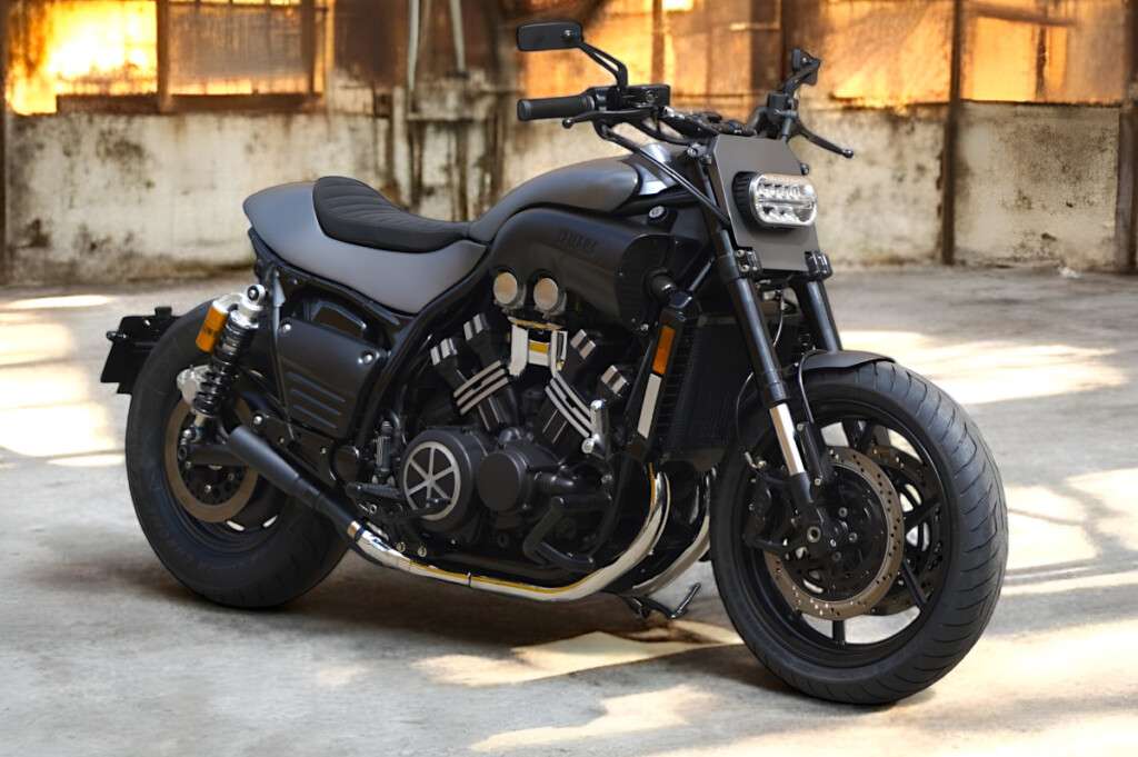 Yamaha V-Max Custom