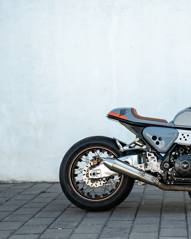 SM Sport SM3 Cafe Racer