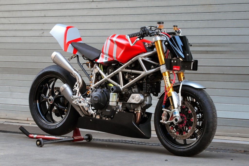 Ducati Hypermotard Custom Racer