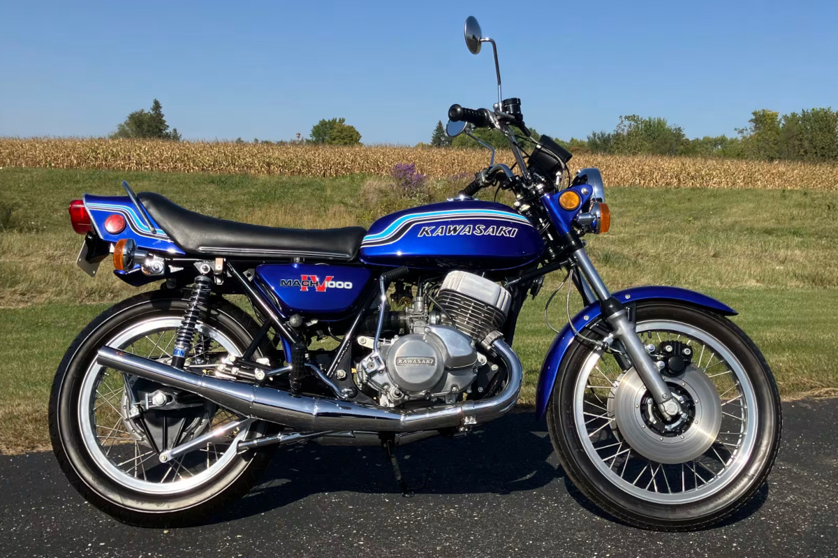 1000cc Widowmaker Kawasaki H2 Mach IV 1000 4 BikeBound