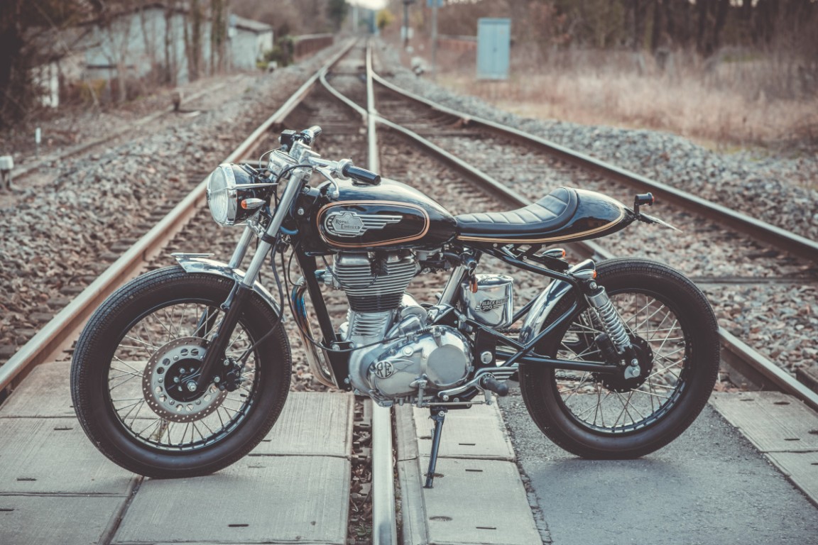 Black Bullet: Royal Enfield Bullet 500 Café Racer – BikeBound