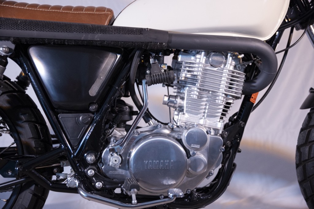 Yamaha SR400 Scrambler