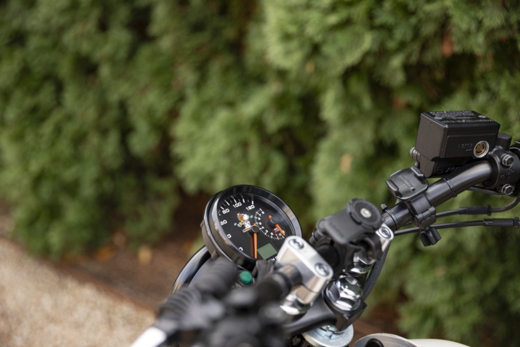 Yamaha SR400 Scrambler