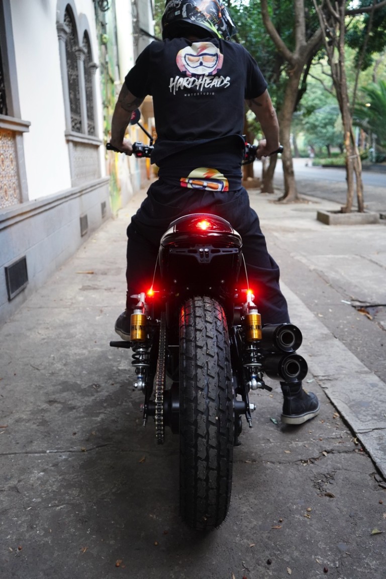 Le Petit Démon: Yamaha SCR950 Street Tracker – BikeBound