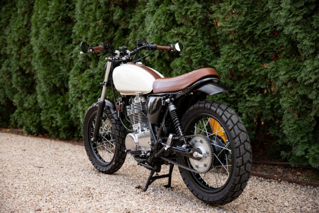 Yamaha SR400 Scrambler