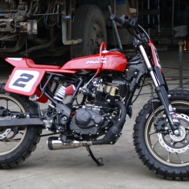 Hero Hunk 160R Street Tracker