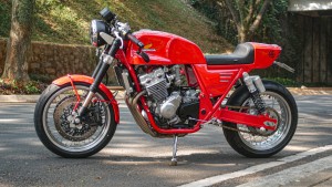 Honda CB400SF Cafe Racer