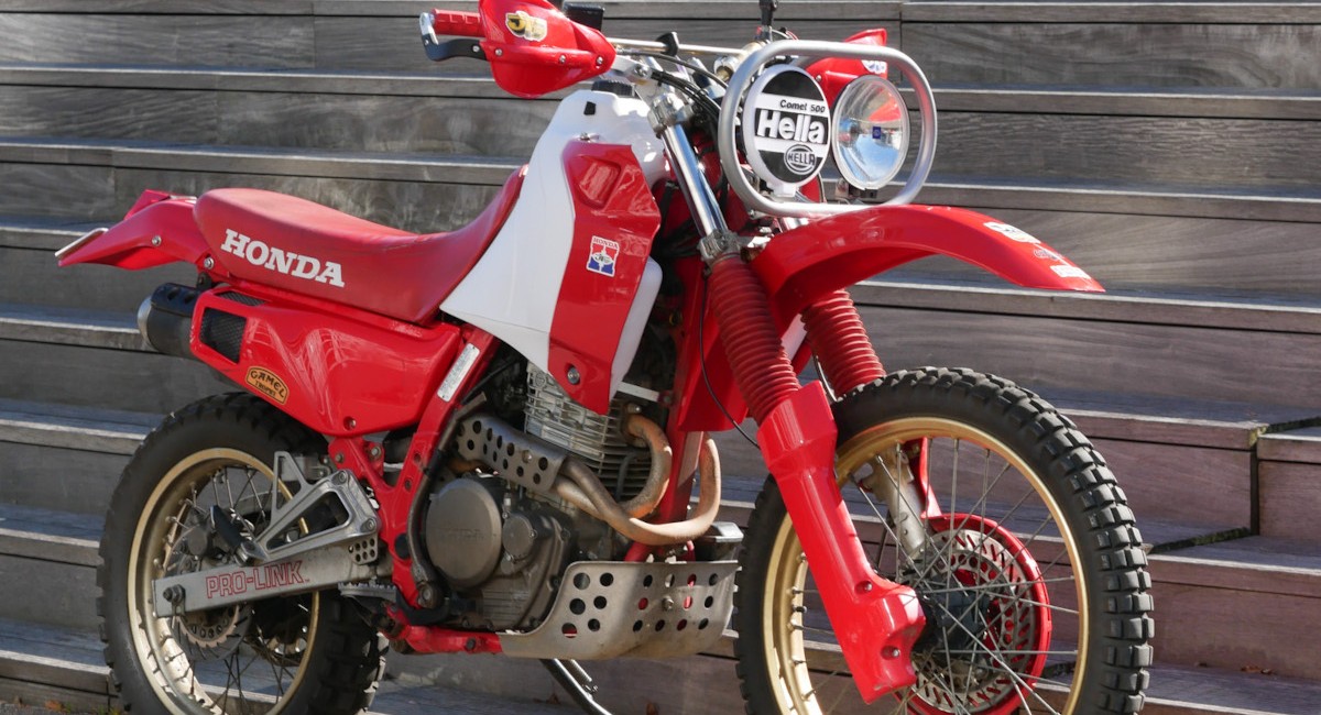 Honda NX650 Dominator Baja