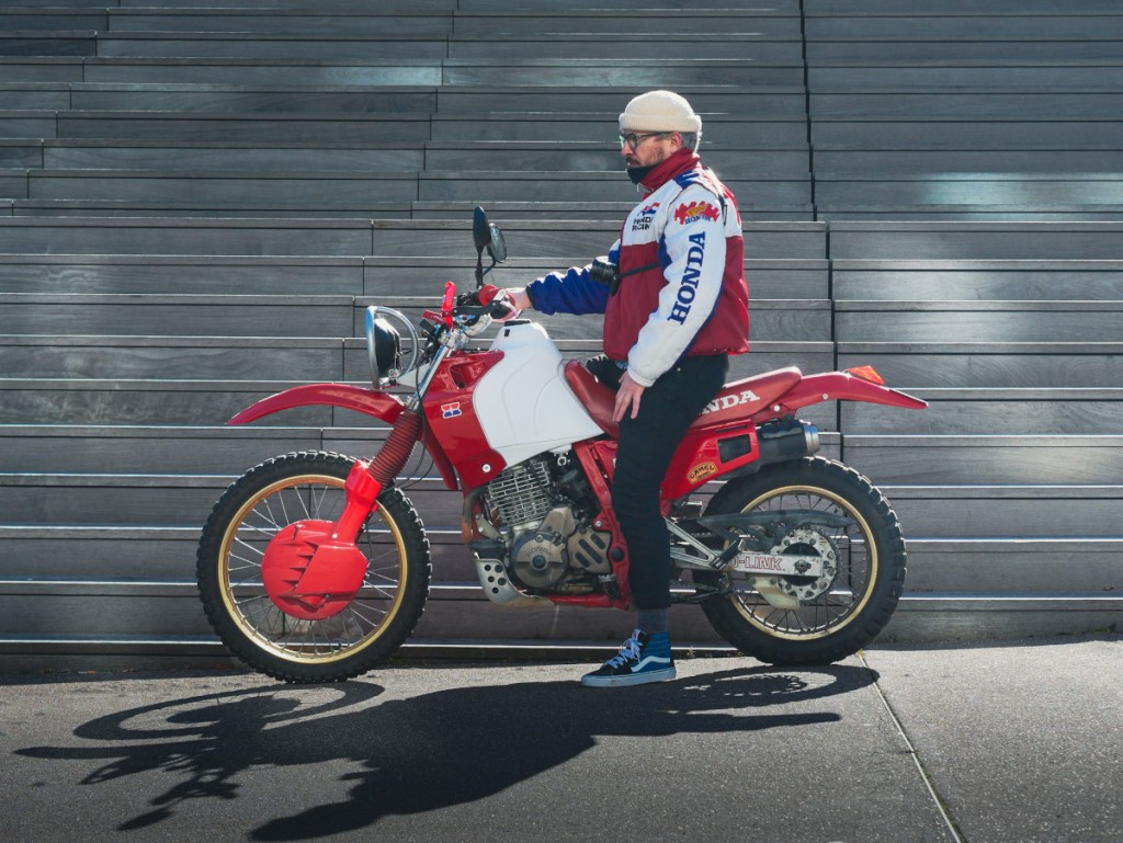 Honda NX650 Steel Dominator