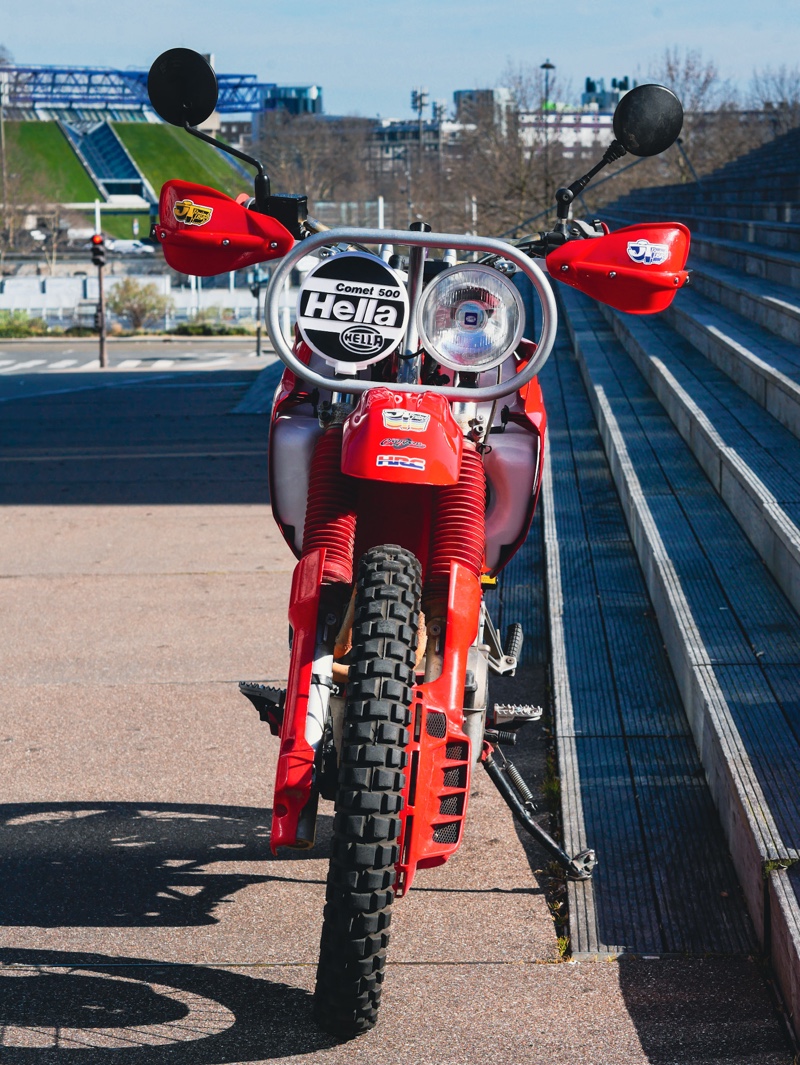 Honda NX650 Steel Dominator