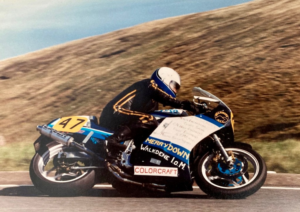 스즈키 GSX-R1100 RESTOMOD