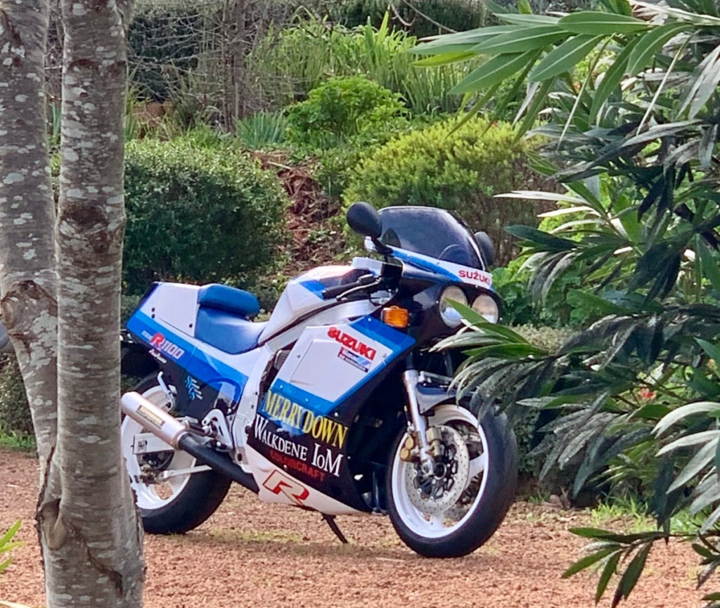 gsxr1100 restomod