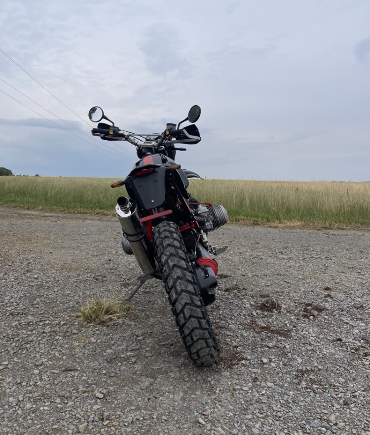 Airhead Enduro: 1070cc BMW “EnduroBoxer” – BikeBound