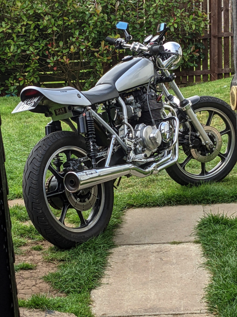 혼다 CB400F 거리 추적기