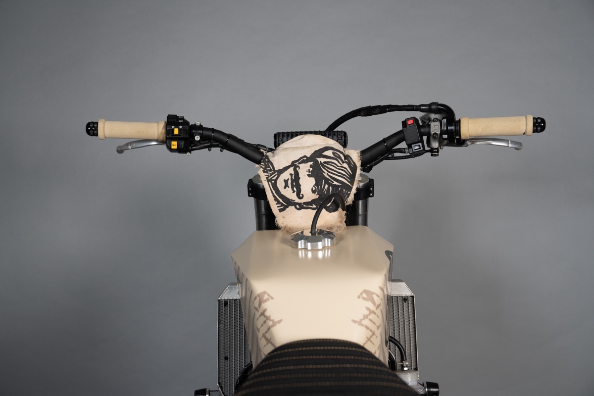 Queen of the Desert: Suzuki DR-Z400 “Sirocco” – BikeBound