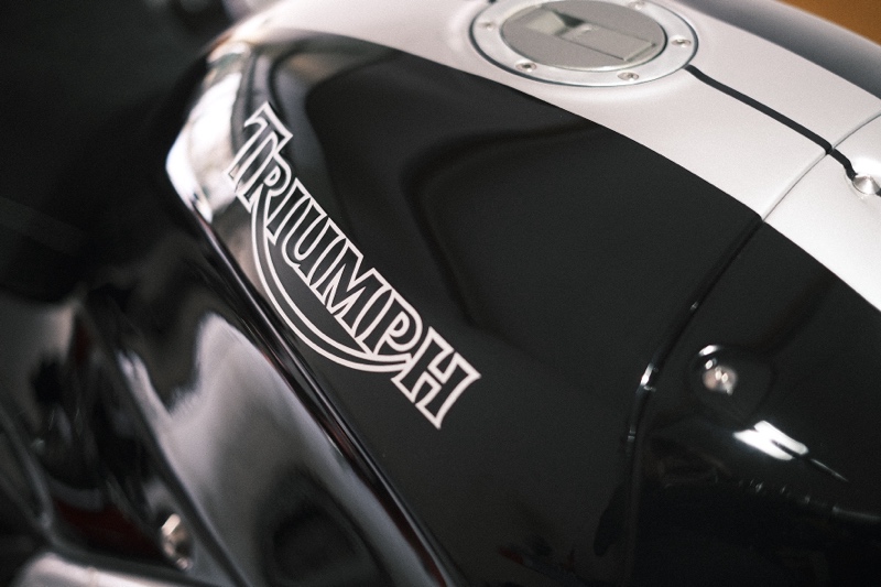 Triumph T509 Speed ​​Triple Restomod