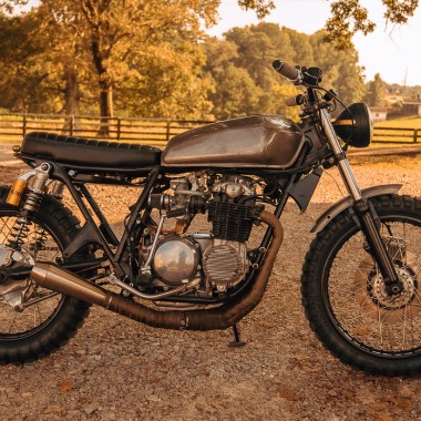 Honda CB550 Brat Tracker