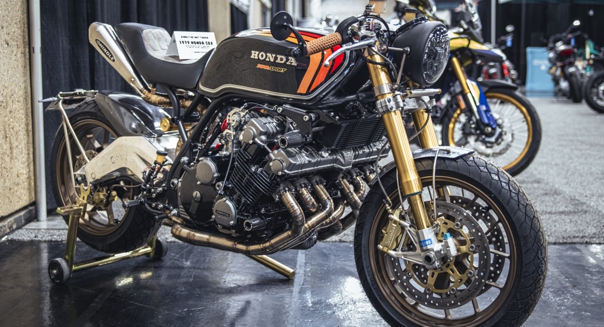 Honda CBX1000 Restomod