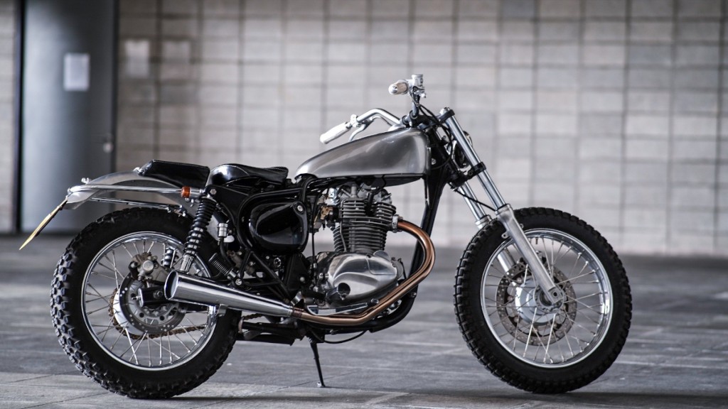 KICK Champion: Kawasaki Estrella 250 Street Tracker – BikeBound
