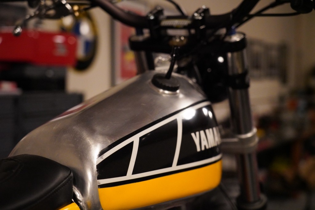 Yamaha XT500 거리 추적기