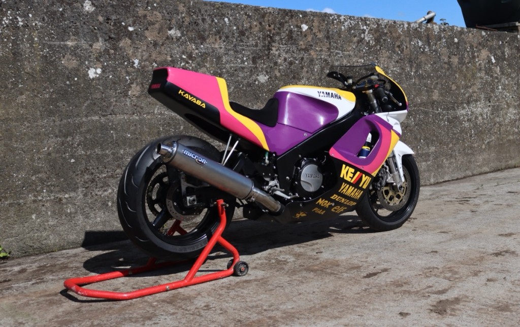 Yamaha FZR750 RISTOMOD