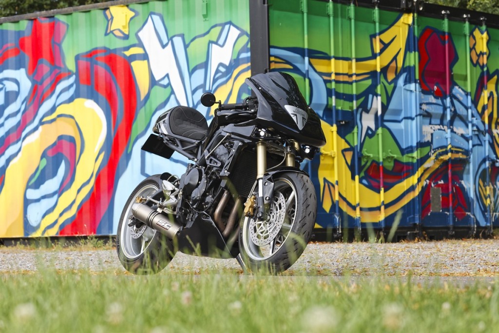 Triumph Street Triple 675 Custom Cafe Racer