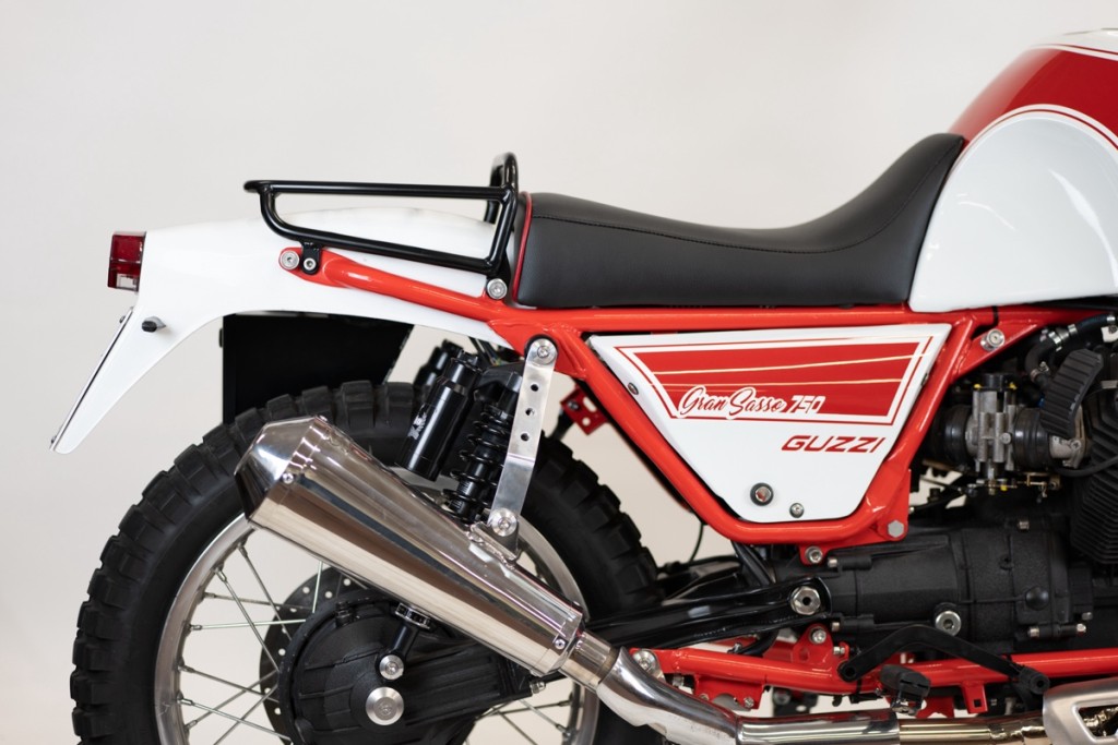 Moto Guzzi Adv Scrambler