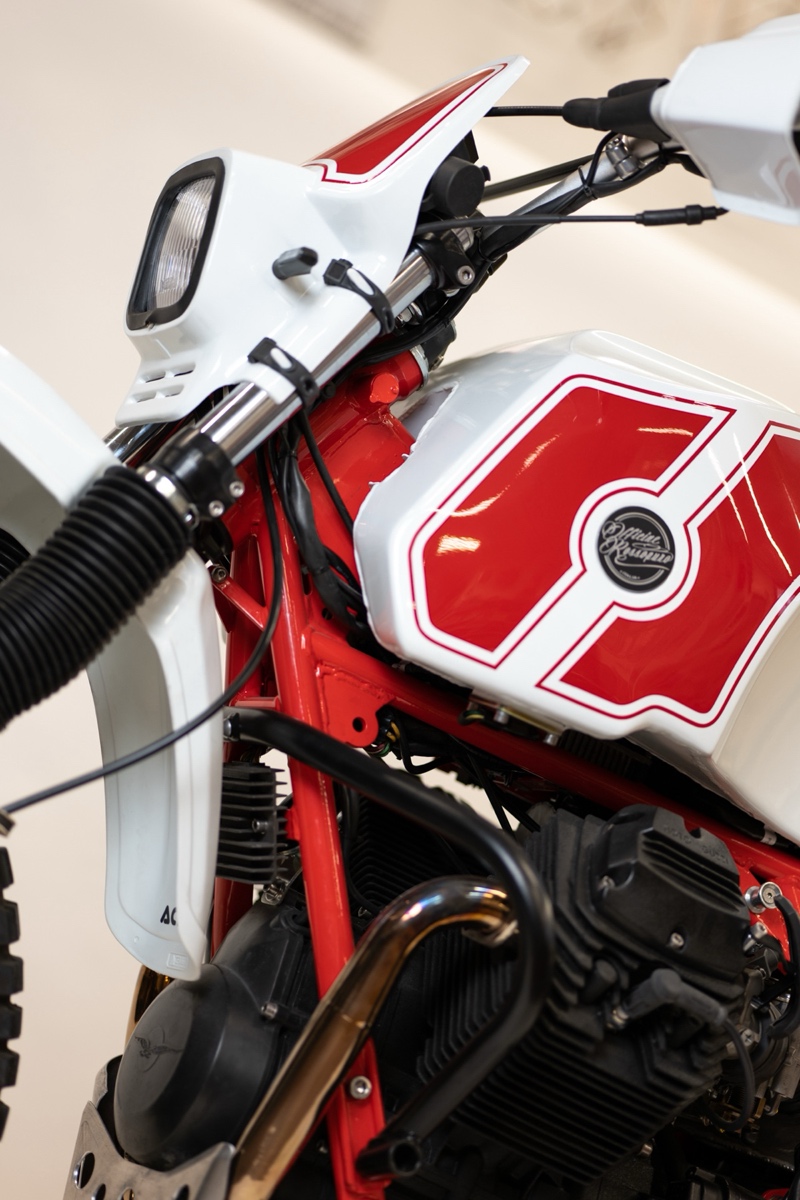Moto Guzzi Adv Scrambler