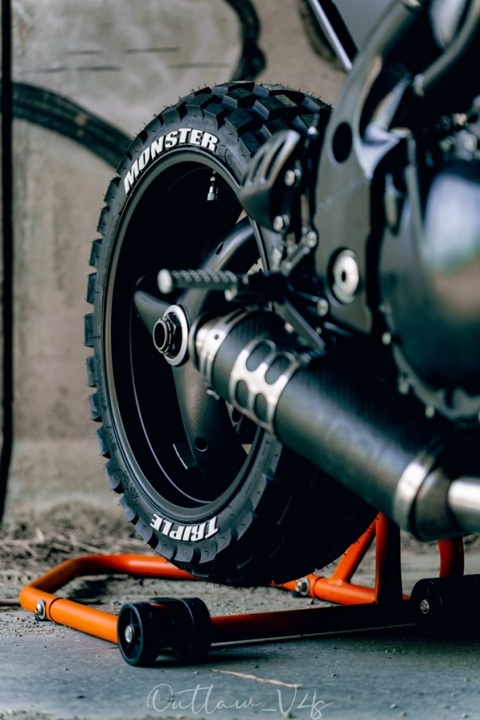 Speed Triple Custom