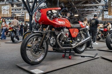 Moto Guzzi V7 Cafe Racer
