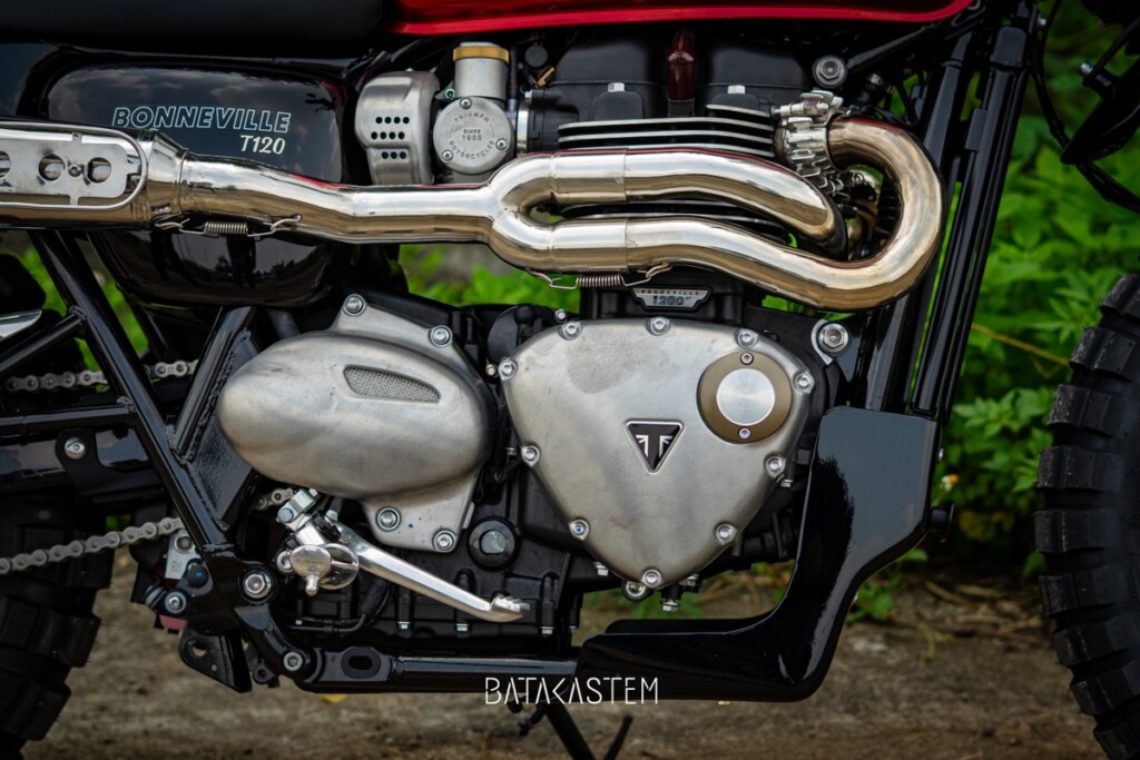 Triumph T120 Bonneville Scrambler