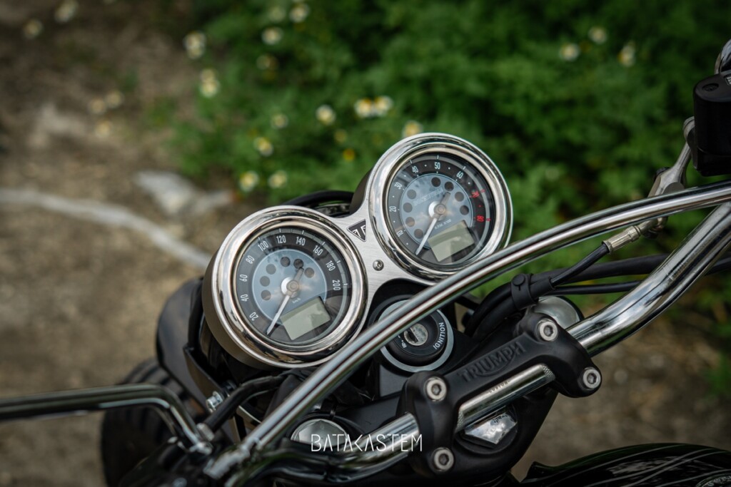 Triumph T120 Bonneville Scrambler