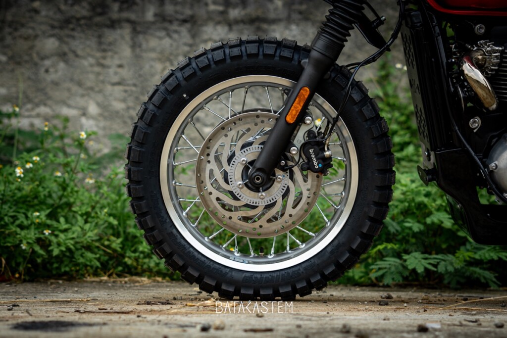 Triumph T120 Bonneville Scrambler