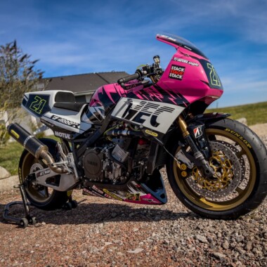 Yamaha FZ1000R Restomod