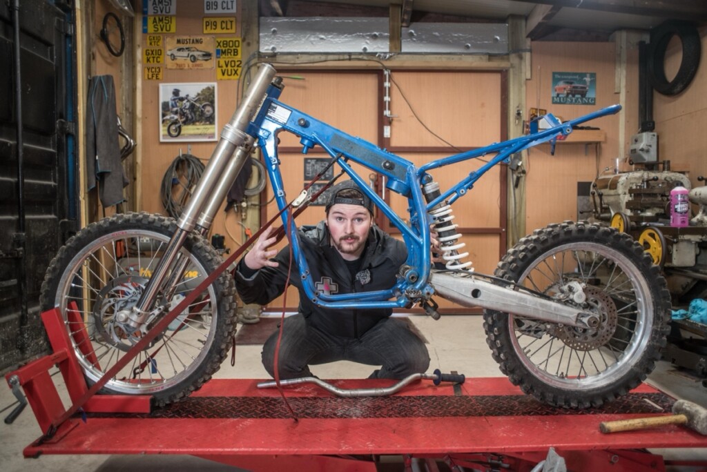 700cc 2T 먼지 자전거