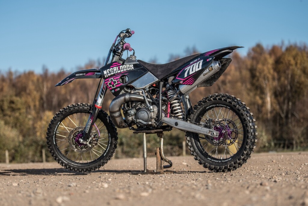 700cc 2T 먼지 자전거