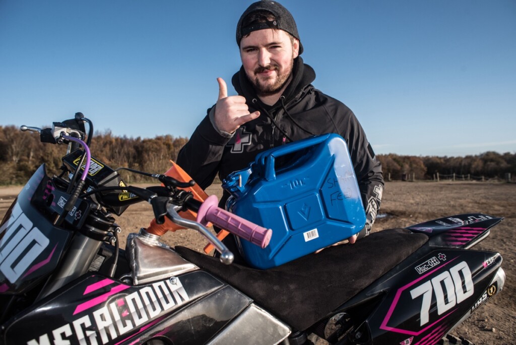 700cc 2T 먼지 자전거